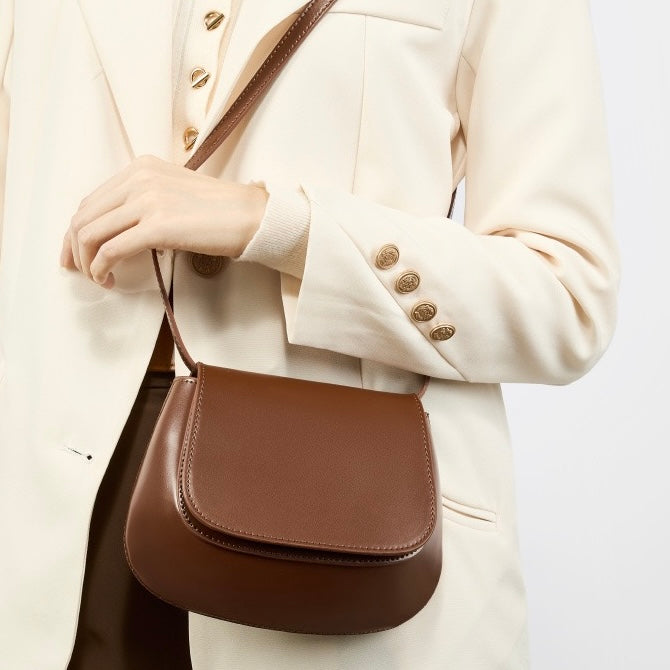 Women's Genuine Leather Saddle Crossbody Bag with Magnetic Closure