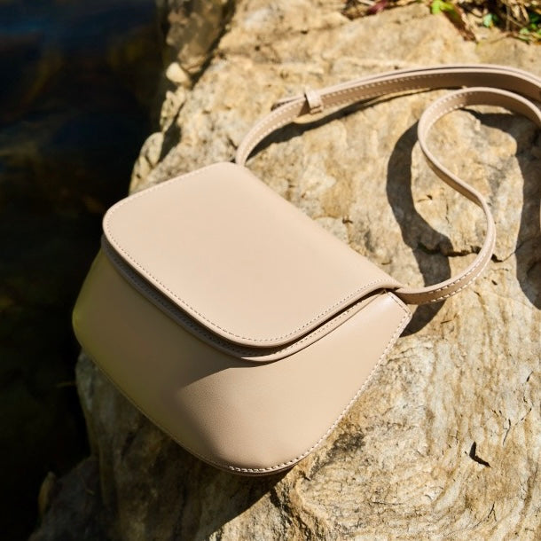 Women's Genuine Leather Saddle Crossbody Bag with Magnetic Closure