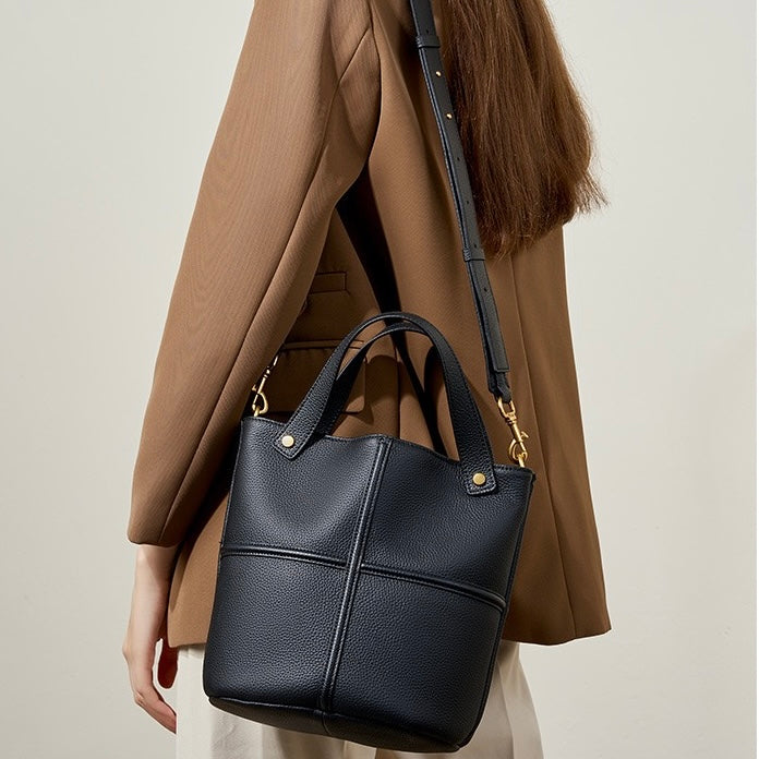 Women's Genuine Leather Large Capacity Bucket Bag with Zipper Closure