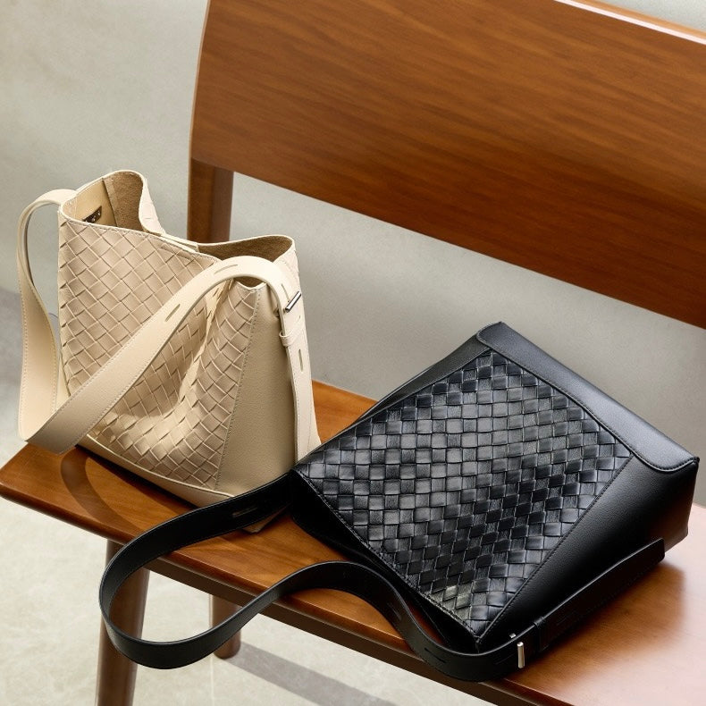 Women's Genuine Cowhide Handwoven Large Capacity Crossbody Shoulder Bag