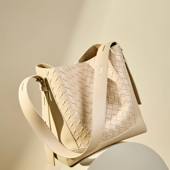 Women's Genuine Cowhide Handwoven Large Capacity Crossbody Shoulder Bag