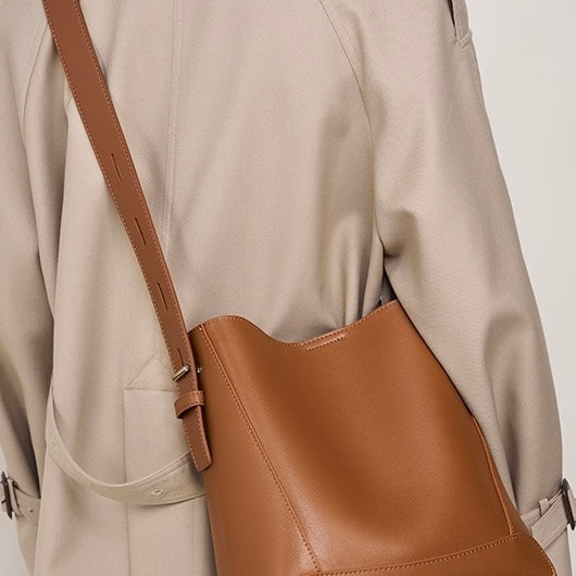 Women's Genuine Leather Oversized Bucket Bag with Adjustable Crossbody Strap