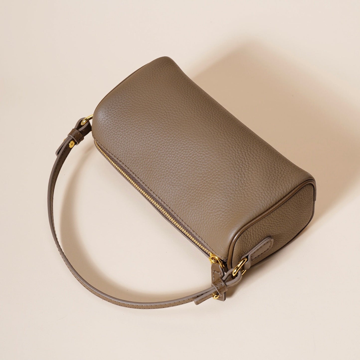 Women's Genuine Leather Quilted Crossbody Clutch Bag with Chain Strap