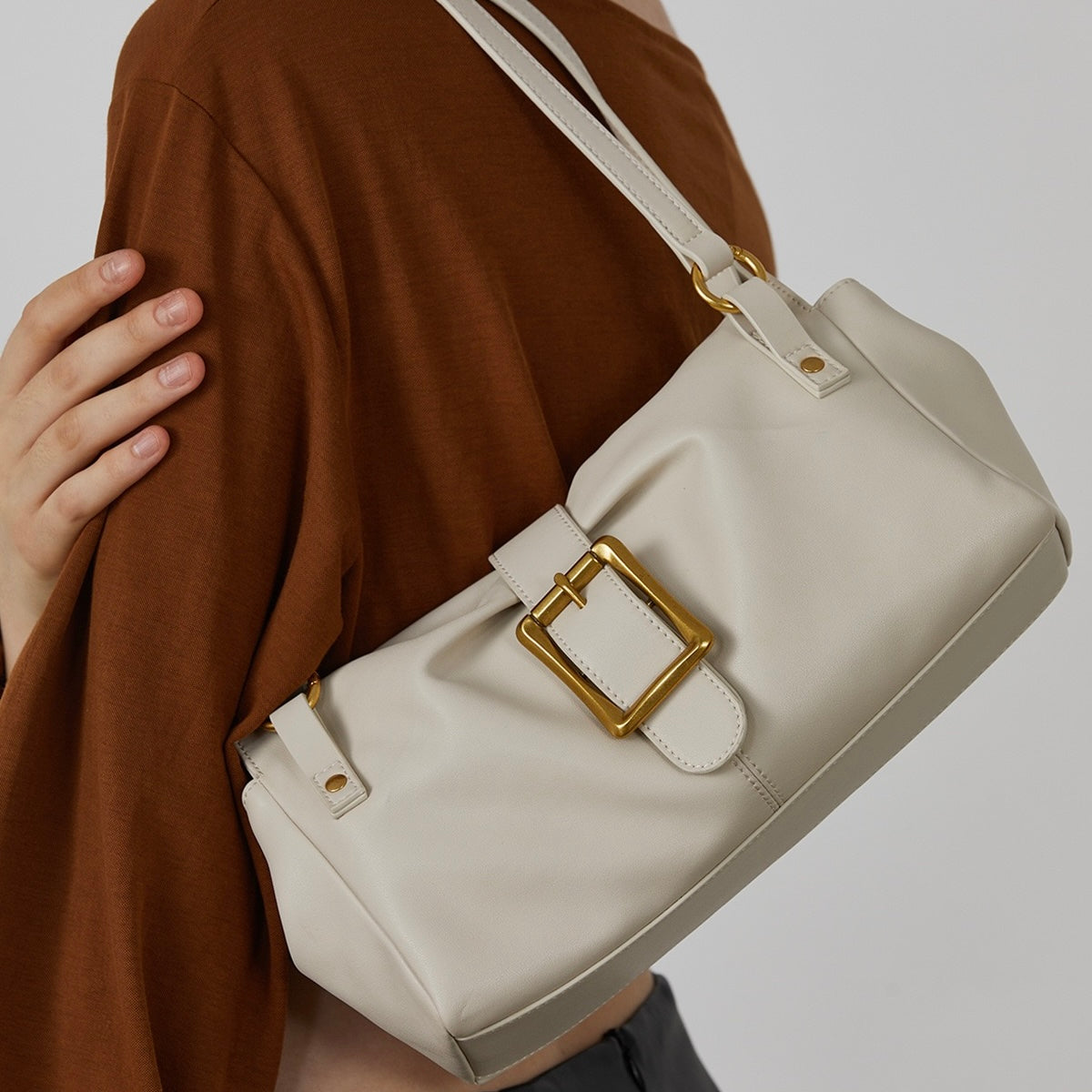 Women's Genuine Leather Baguette Bag with Handheld and Underarm Carry