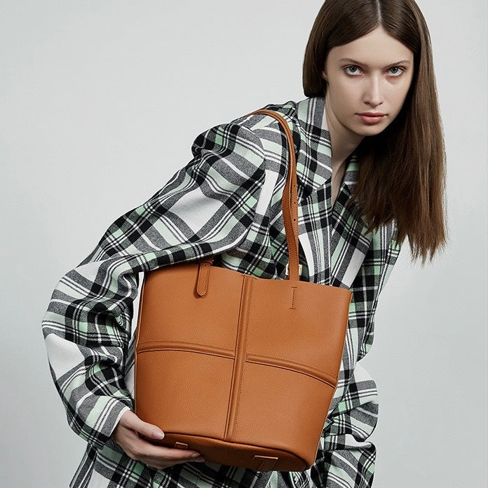 Women's Genuine Leather Commuter Tote Bag with Inner Pouch