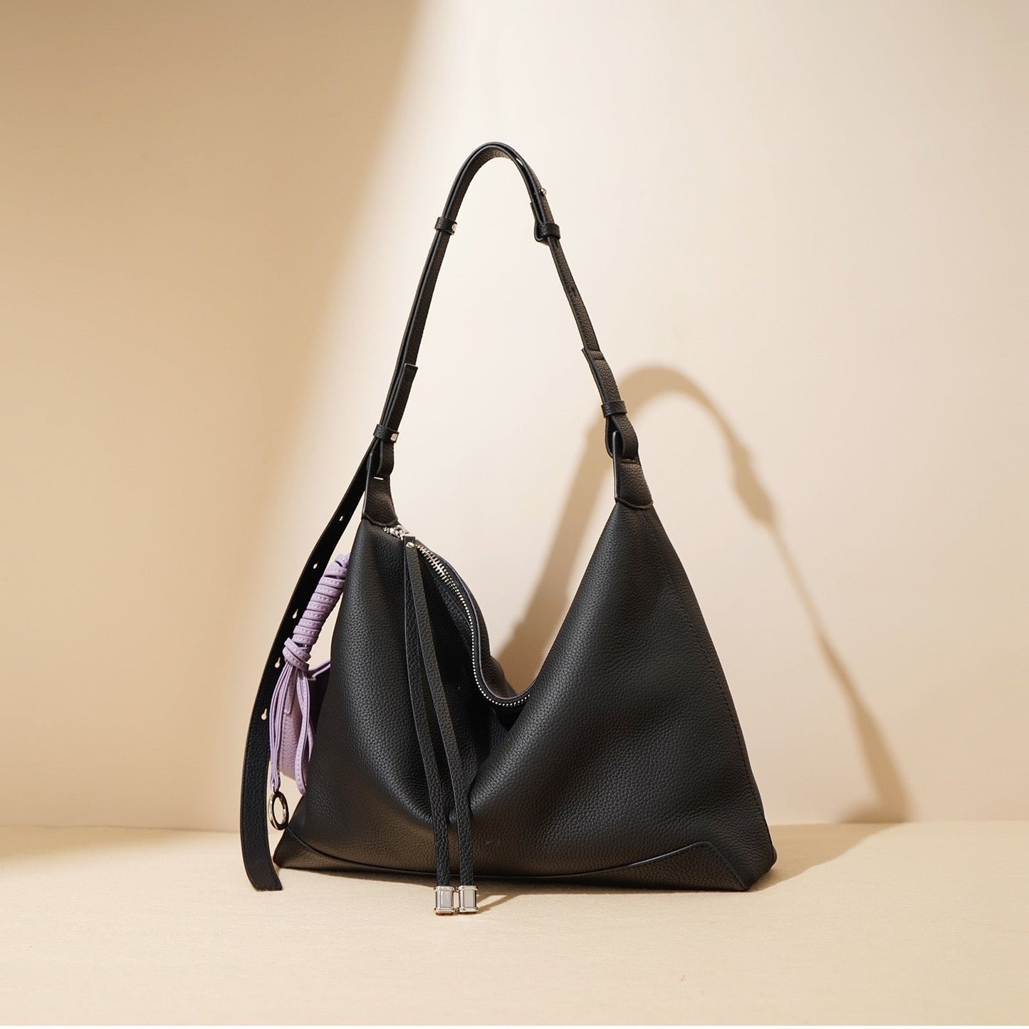 Women's Genuine Leather Minimalist Dumpling Tote Bag with Large Capacity