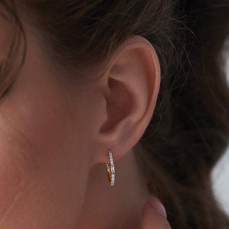 “Square Radiance” S925 Sterling Silver Pavé Square Hoop Earrings