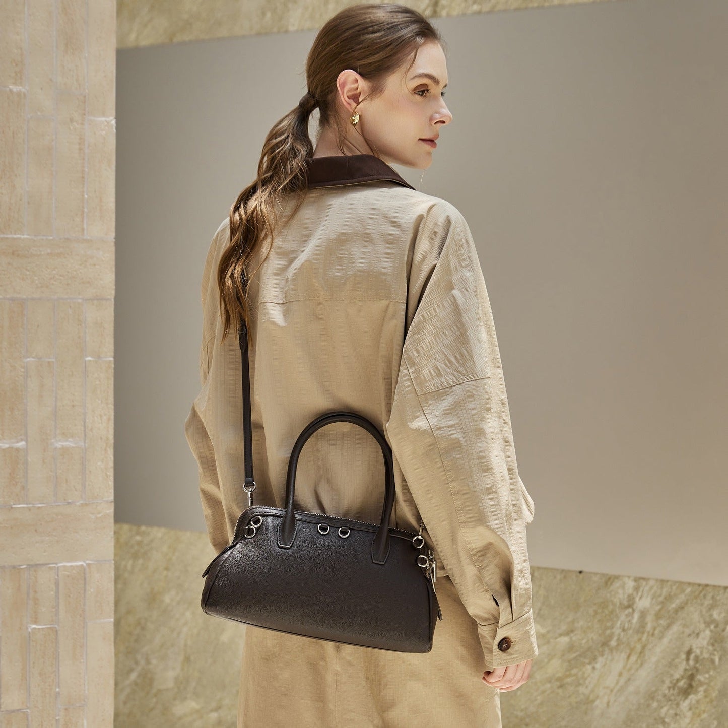 Women's Plain Cowhide Seashell Boston Bag with Double Zipper