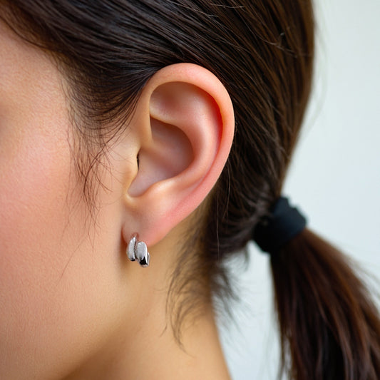“Sleek Contour” S925 Sterling Silver Minimalist Hoop Earrings