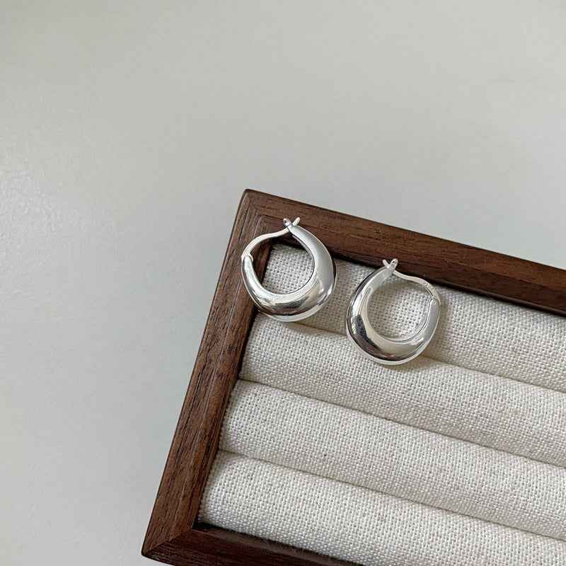 S925 Sterling Silver Crescent Moon Earrings Minimalist Design