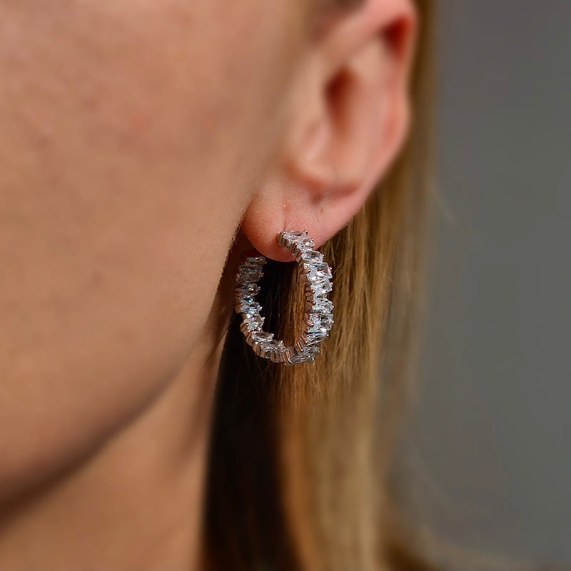 “Ciel Eclat” S925 Sterling Silver Zircon C-Hoop Stud Earrings
