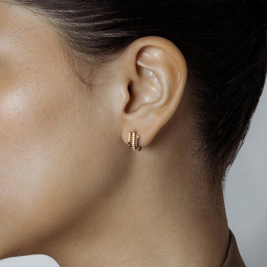 “J-Line Eclat” S925 Sterling Silver Zircon J-Shaped Stud Earrings