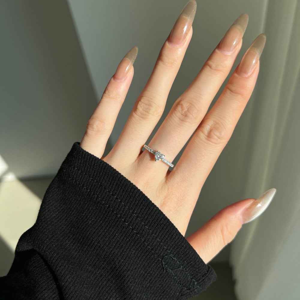 925 Sterling Silver Heartlit Promise 0.5CT Heart-Cut Moissanite Ring