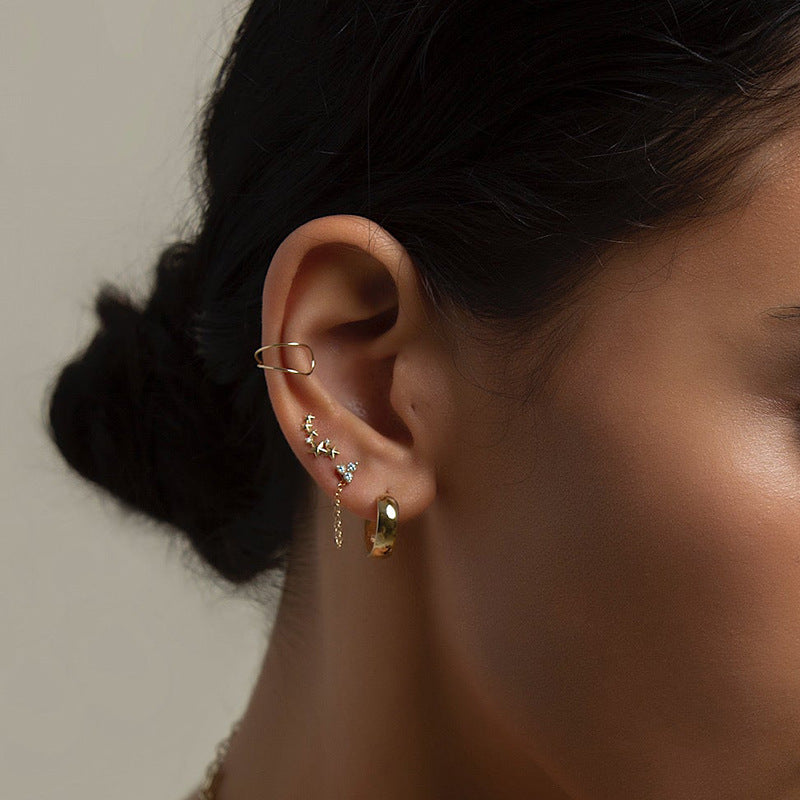 “Starlit Glow” S925 Sterling Silver Sparkling Star Stud Earrings