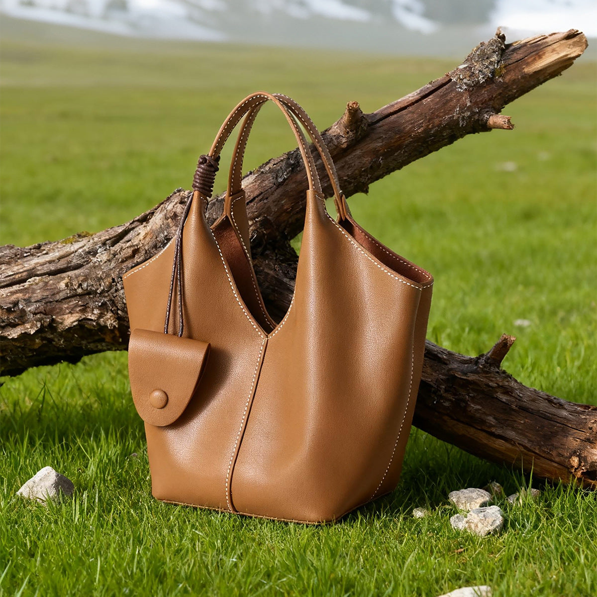 Women's Full-Grain Cowhide Woven Hobo Tote with Detachable Strap