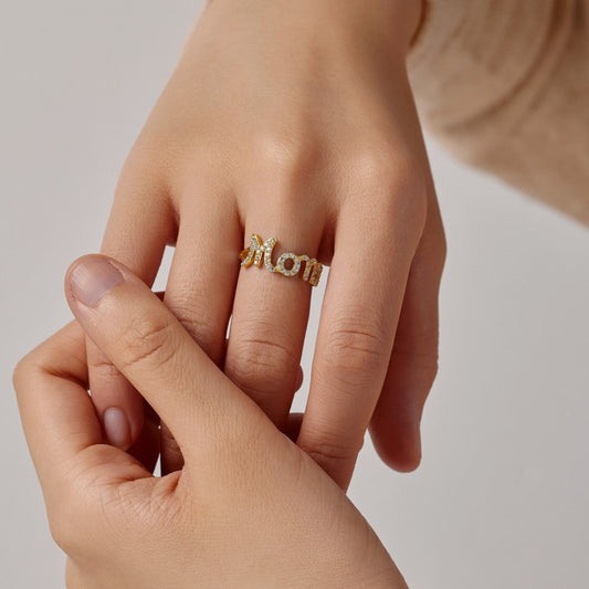 Mom Radiance Pavé MOM Letter Ring S925 Sterling Silver 5A Zircon