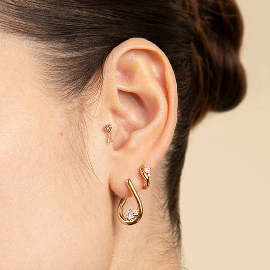 “Heartglow Curve” S925 Sterling Silver Heart Zircon U-Shaped Hoop Earrings