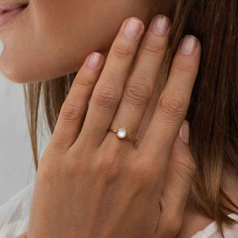 Soft Halo Mother-of-Pearl Minimal Ring 925 Sterling Silver
