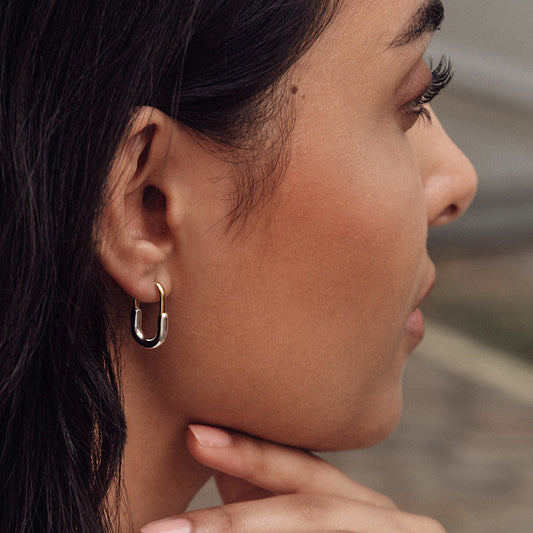 “Dual Tone Arc” S925 Sterling Silver Two-Tone U-Shaped Hoop Earrings