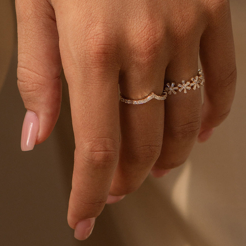“Edge Spark” S925 Sterling Silver Irregular Zircon Ring