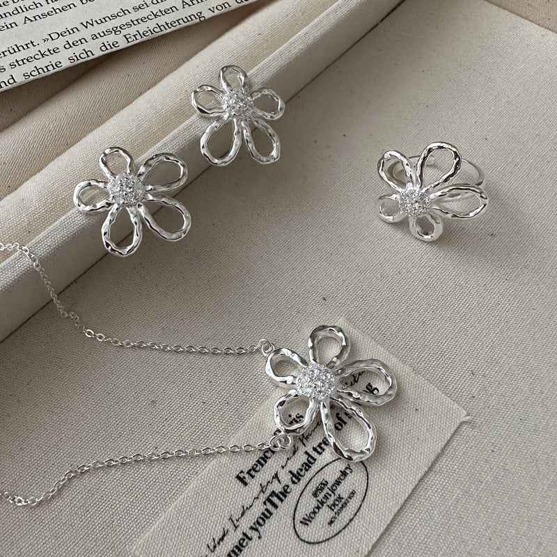 S925 Sterling Silver Floral Shine Jewelry Set Necklace Ring Earrings