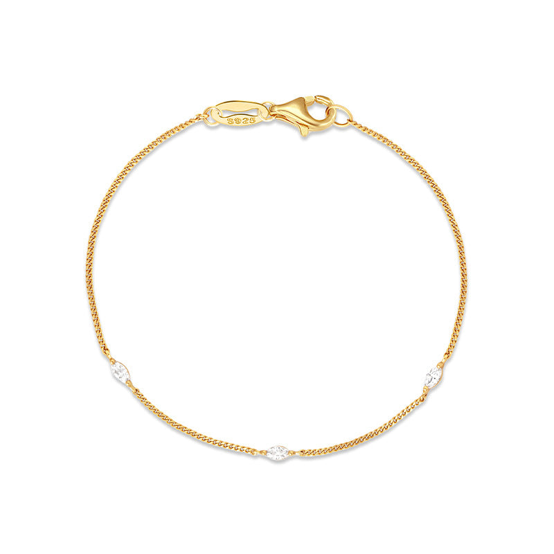 “Heartline Eclat” S925 Sterling Silver Zircon Heart Bracelet
