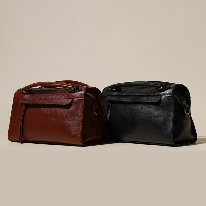 Women's Oil-Waxed Cowhide Doctor-Style Boston Bag