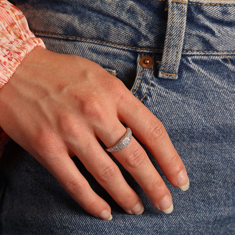“Lumiere Halo” S925 Sterling Silver Minimalist Zircon Ring