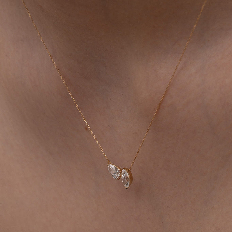 “Teardrop Eclat” S925 Sterling Silver Pear-Shaped Zircon Pendant Necklace