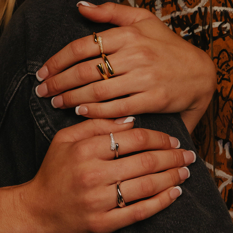 “Crossed Grace” S925 Sterling Silver Open Cross Band Ring