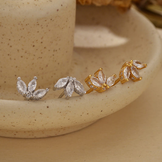 “Trio Bloom” S925 Sterling Silver Three-Petal Flower Cartilage Stud Earrings