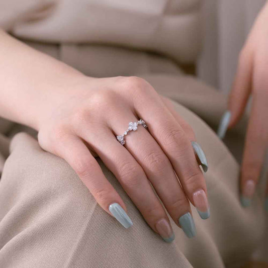925 Sterling Silver Pavé Four-Leaf Clover Ring – Clover Lumière