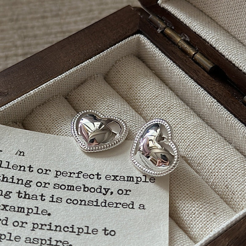 925 Sterling Silver Vintage Heart Earrings Korean Minimalist Heart Stud Earrings