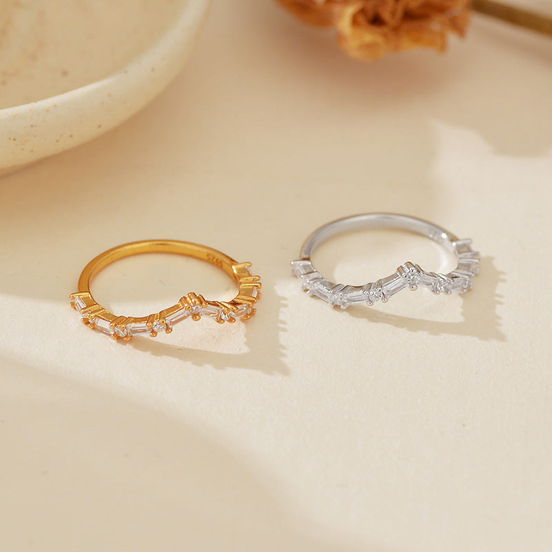 “Edge Spark” S925 Sterling Silver Irregular Zircon Ring
