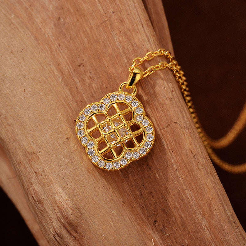 “Clover Eclat” S925 Sterling Silver Zircon Four-Leaf Clover Necklace