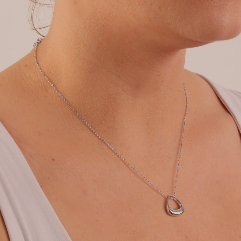 “Triangle Muse” S925 Sterling Silver Openwork Triangle Pendant Necklace