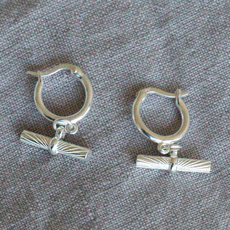 “T-Line Sculpt” S925 Sterling Silver Geometric T-Shaped Hoop Earrings
