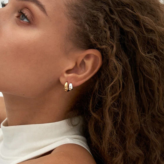 “Sleek Orbit” S925 Sterling Silver Smooth Circle Hoop Earrings