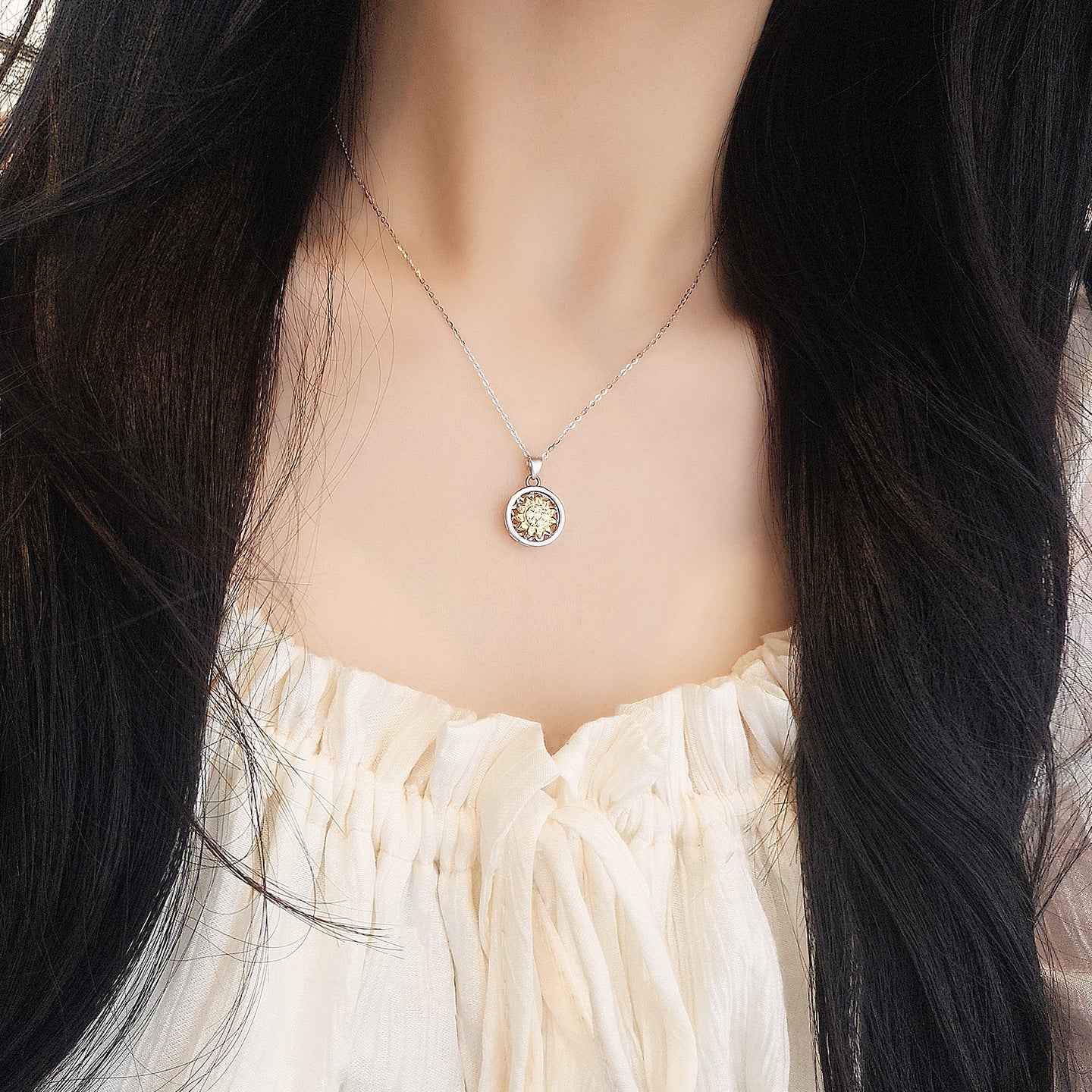 Sunlit Bloom Rotating Sunflower Pendant Necklace in S925 Sterling Silver