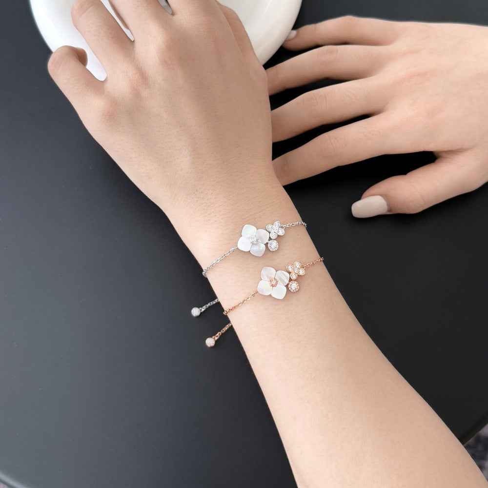Fleur Rosée S925 Sterling Silver Mother of Pearl Flower Bracelet with Zircon