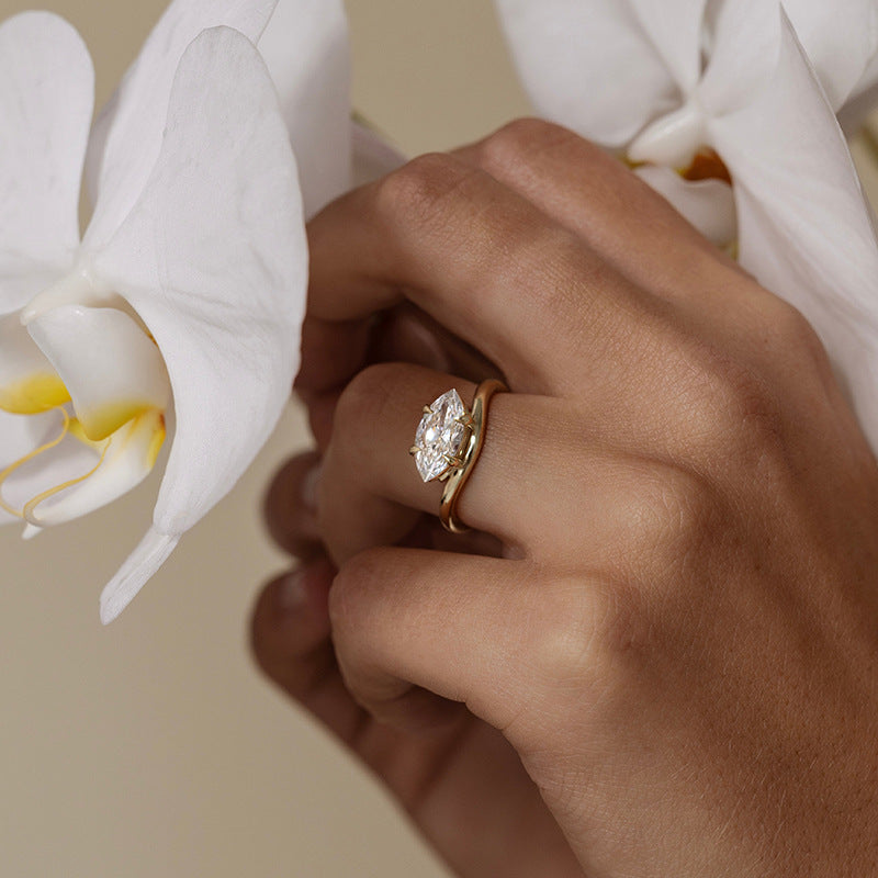 “Teardrop Luxe” S925 Sterling Silver Zircon Teardrop Ring