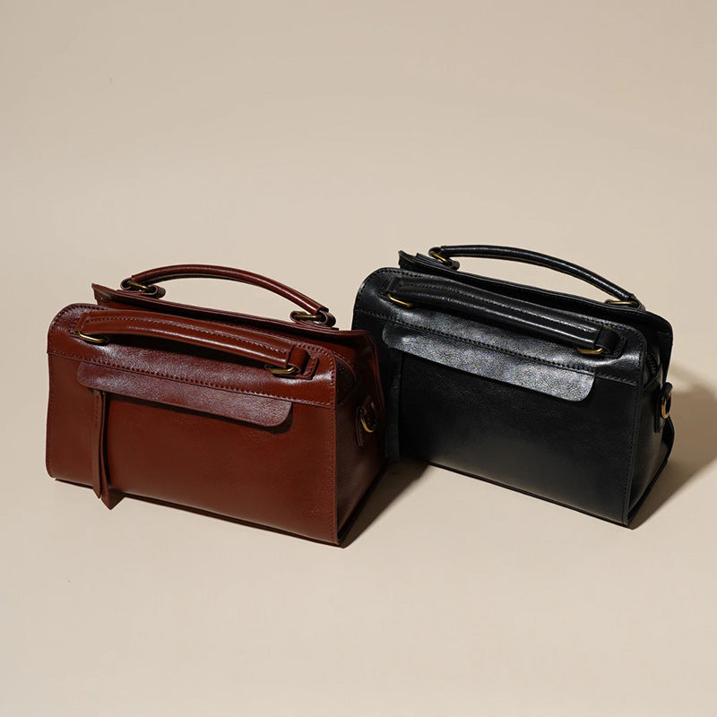 Women's Oil-Waxed Cowhide Doctor-Style Boston Bag