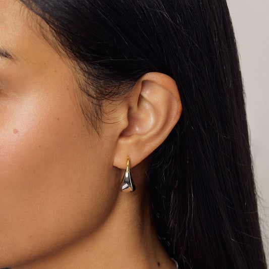 “Golden Contrast” S925 Sterling Silver Two-Tone Geometric Hoop Earrings