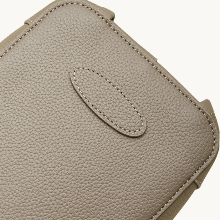 Women's Full-Grain Pebbled Cowhide Trapezoid Tote