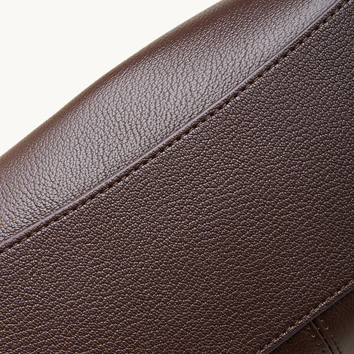 Women's Full-Grain Vegetable-Tanned Leather Tote Bag with Side Pockets