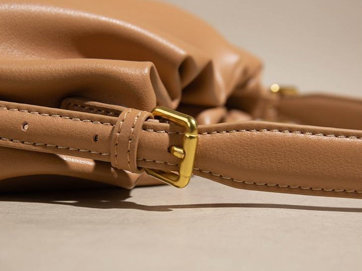 Women's Genuine Leather Ruched Cloud Clutch Bag with Detachable Strap
